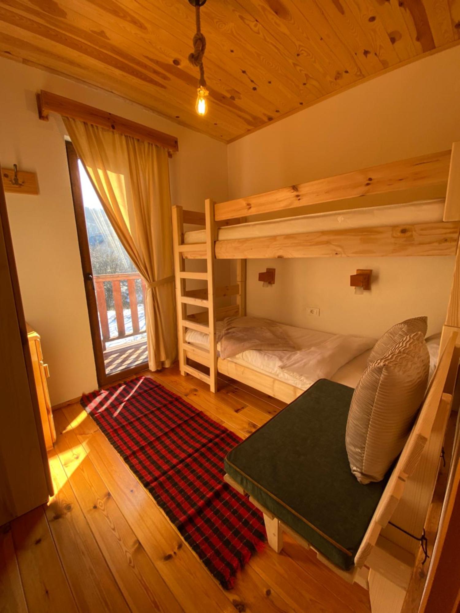 Villa Pahulja Rooms 科拉欣 外观 照片