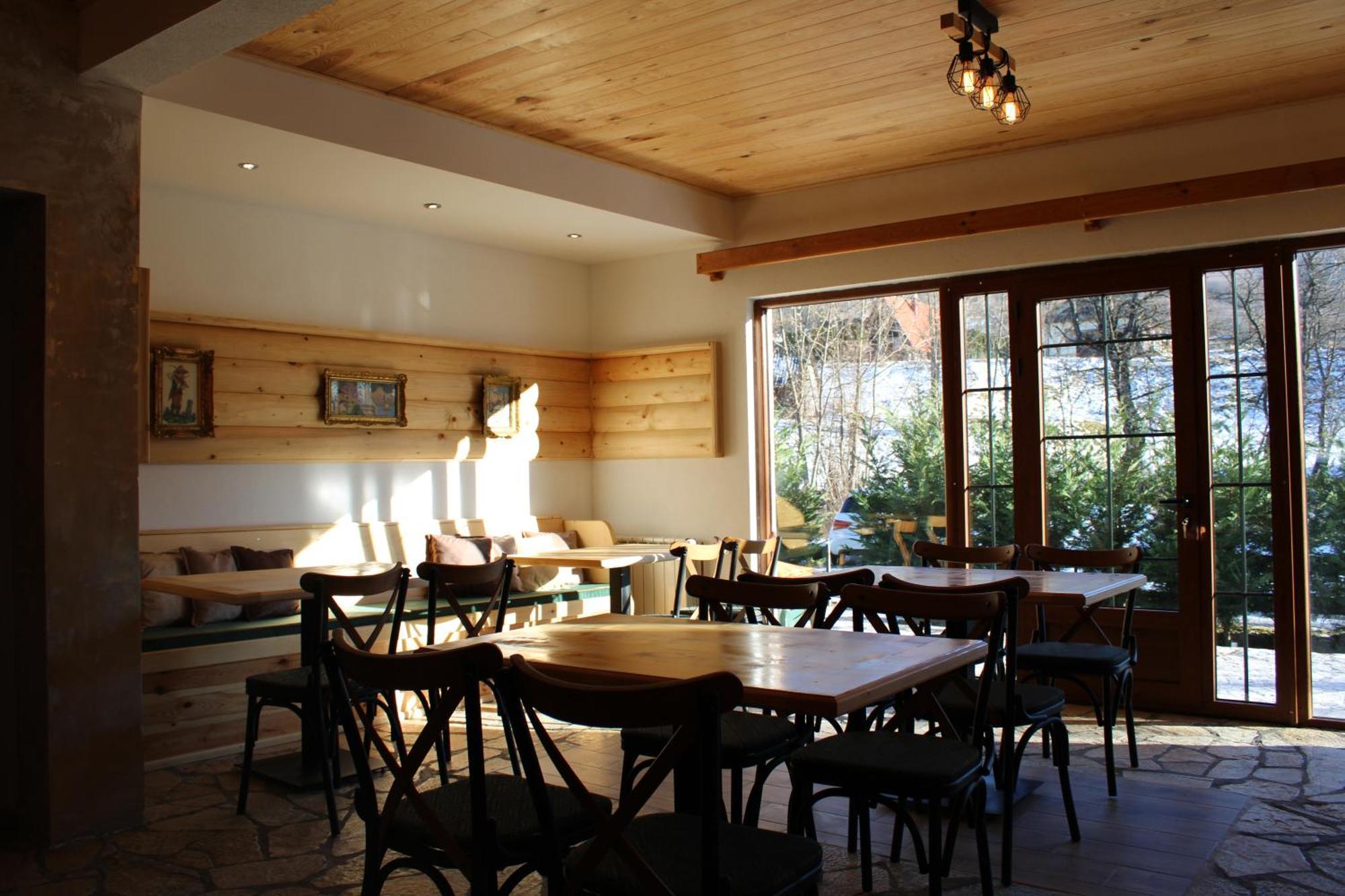 Villa Pahulja Rooms 科拉欣 外观 照片