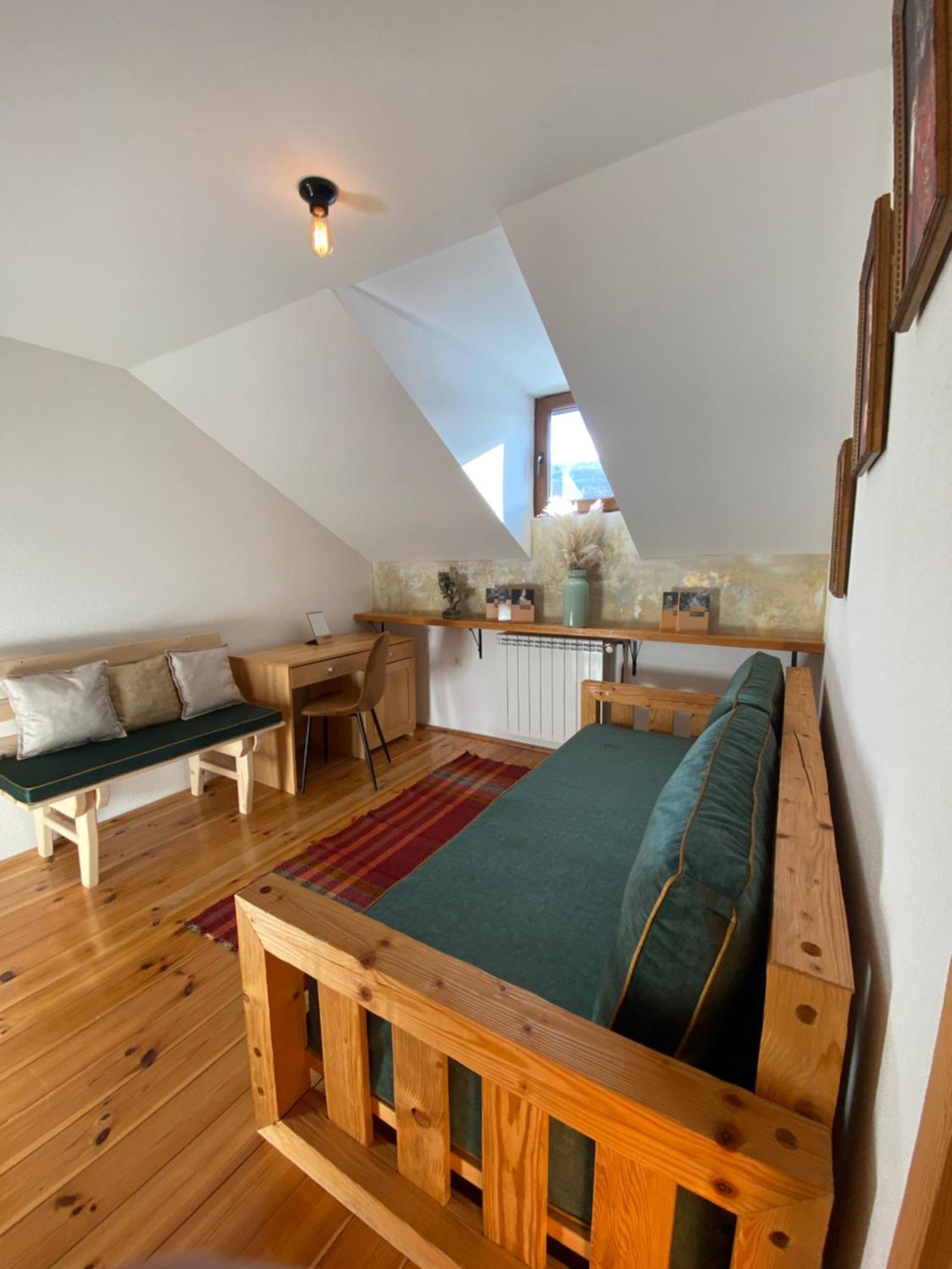 Villa Pahulja Rooms 科拉欣 外观 照片