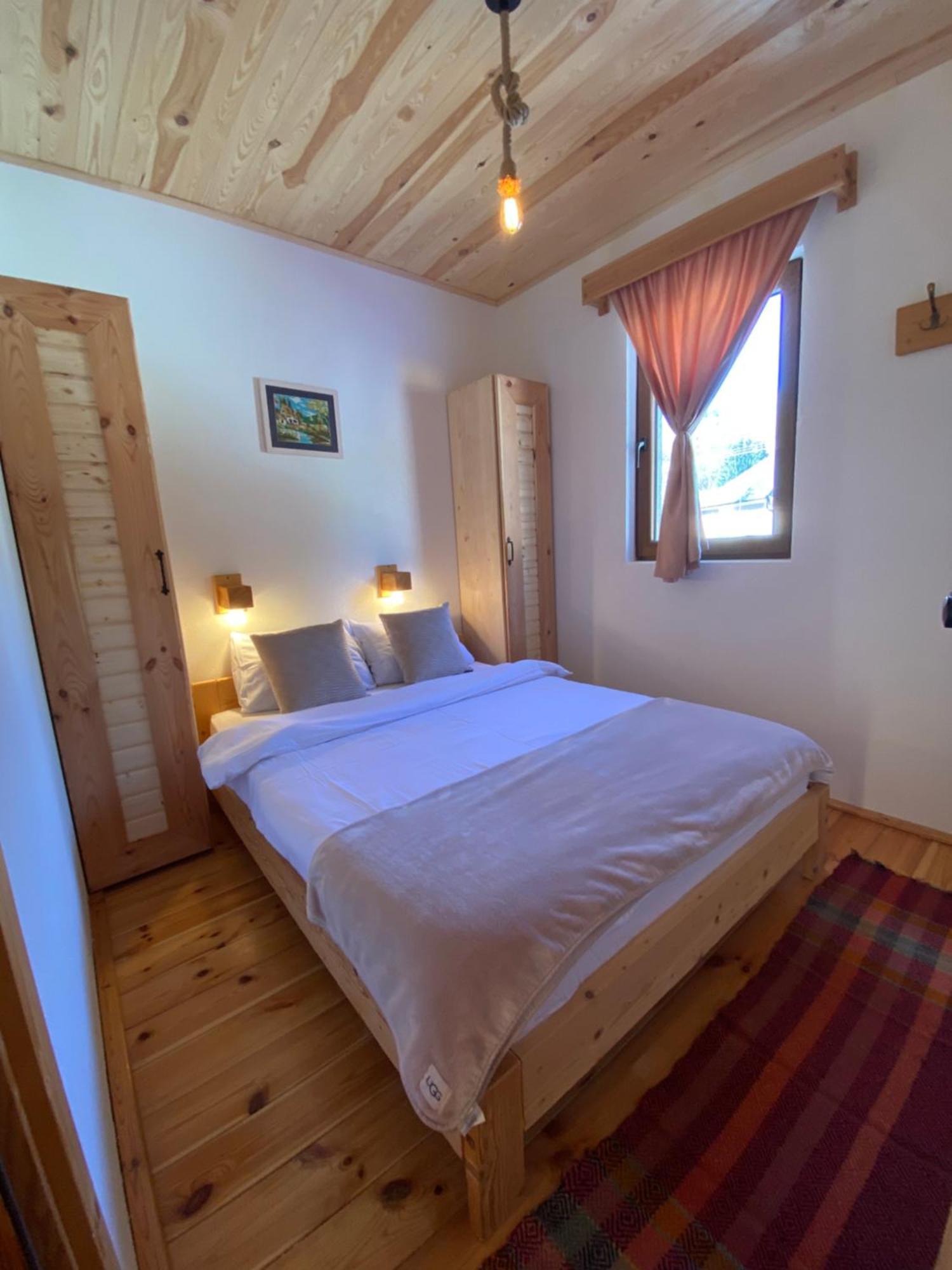 Villa Pahulja Rooms 科拉欣 外观 照片